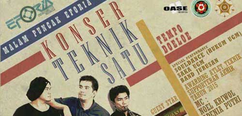 Payung Teduh Nyanyi di Konser Teknik Satu Jogja 1