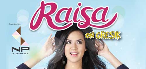 Raisa Hibur Penggemar di Kota Gresik 1