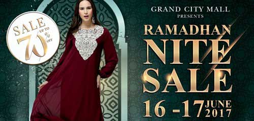 Live Music di Ramadhan Late Night Sale 2017 Live Music Hibur Pengunjung Ramadhan Late Night Sale 2017 1