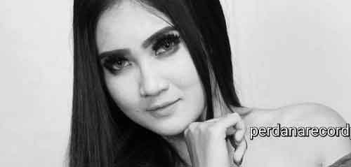 Lagu Terbaik Nella Kharisma
